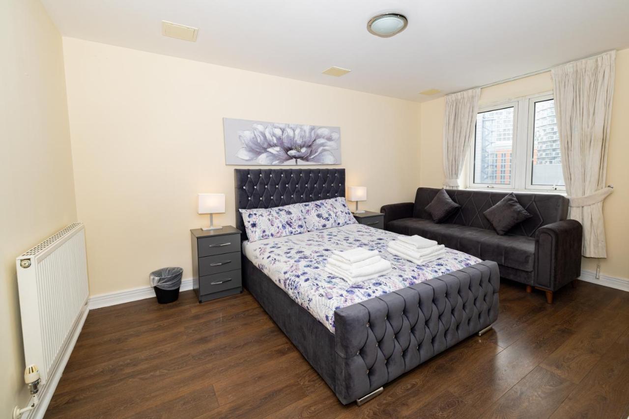 Two Bed Apartment Near Canary Wharf London Exterior foto