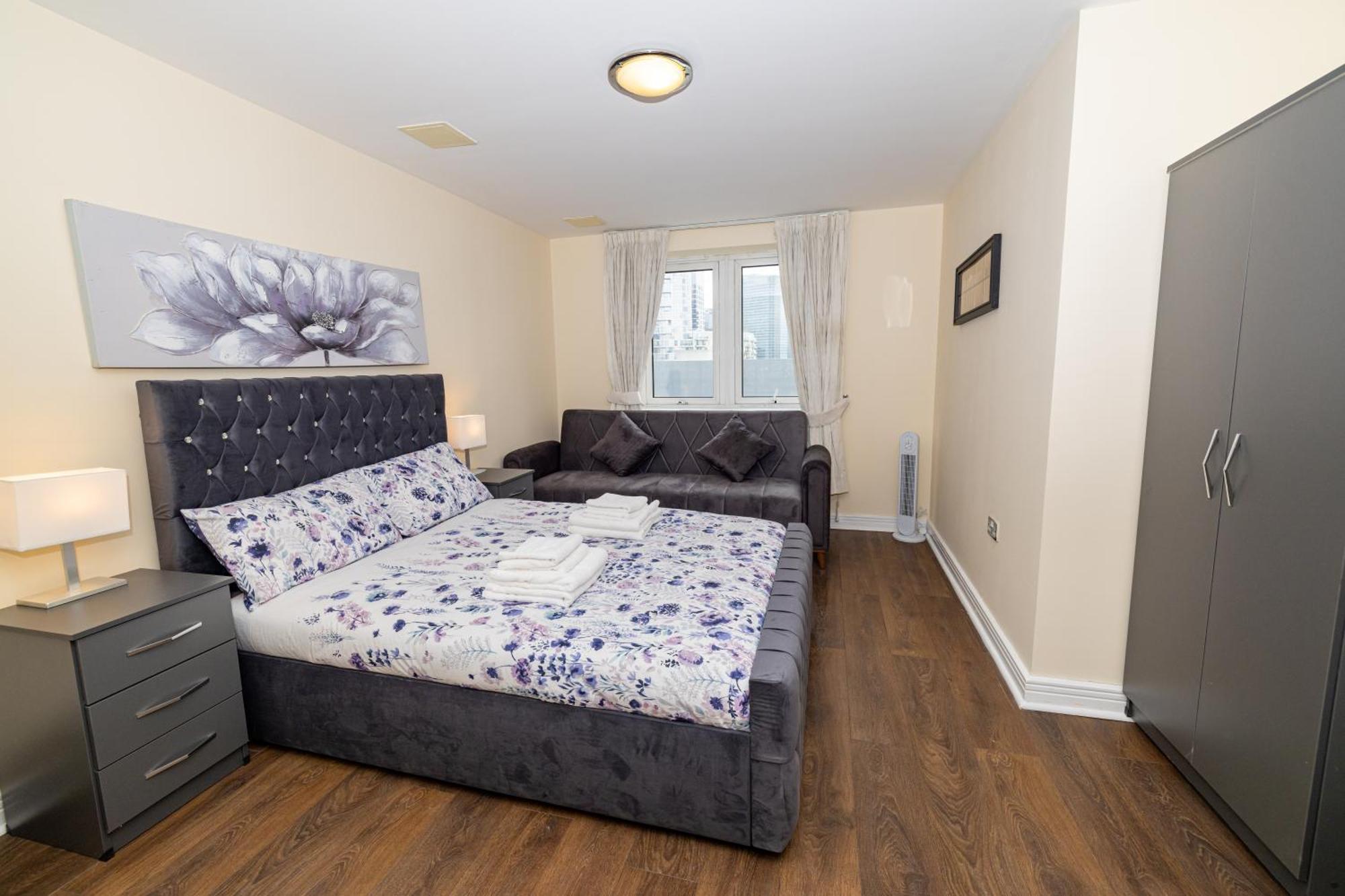 Two Bed Apartment Near Canary Wharf London Exterior foto